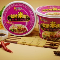 家鄉(xiāng)人過橋米線酸辣牛肉味方便粉絲招商代理加盟批發(fā)經(jīng)銷