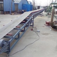 皮帶上加隔擋式大傾斜輸料機(jī)，z字形爬坡式輸送機(jī)