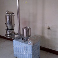 供應(yīng)電動真空上料機(jī)、定量稱重系統(tǒng)輸送機(jī)、