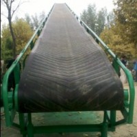 袋糧入庫爬坡運(yùn)輸機(jī)，樓層裝車升降輸送機(jī)