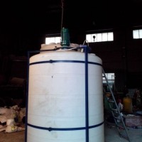 化學(xué)藥劑攪拌桶 化工試劑混合調(diào)配罐 耐酸堿攪拌配液罐廠家