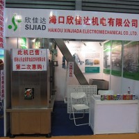 八寶粥塑料蓋壓蓋機(jī)、套蓋機(jī)