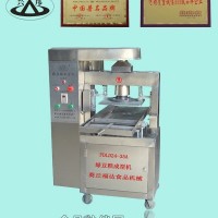 綠豆糕機(jī)。綠豆糕設(shè)備、綠豆糕成型設(shè)備