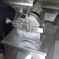 供應(yīng)食品藥材化工不銹鋼粉碎機(jī)，食品藥材化工粉碎機(jī)價(jià)格