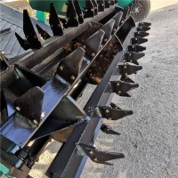 大型牧場自走式取料車 電動液壓青貯取料機(jī)