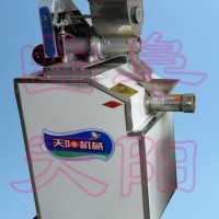 麻辣條機(jī)，麻辣酥片機(jī)，香酥果機(jī)